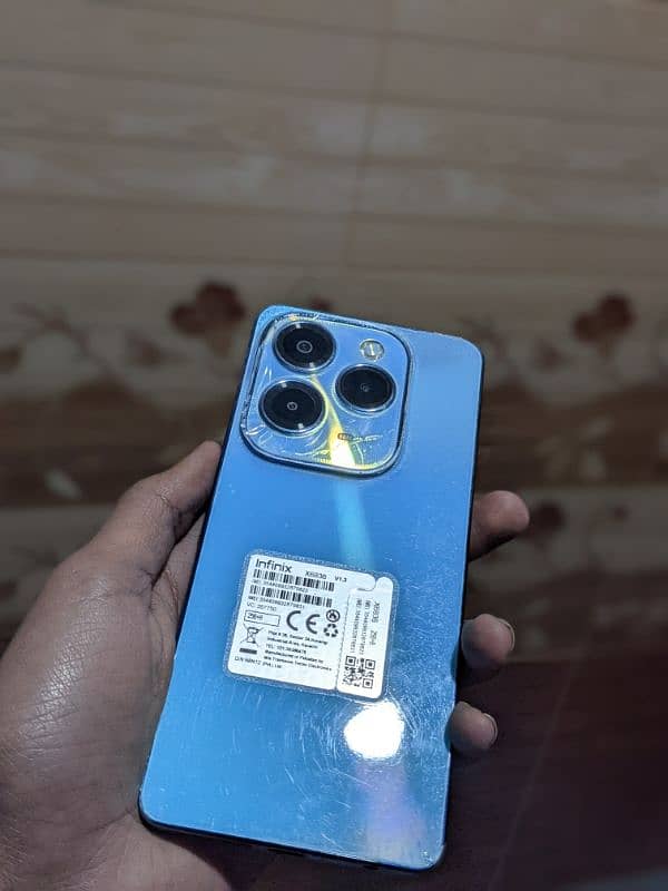 Infinix hot 40 8/128 3