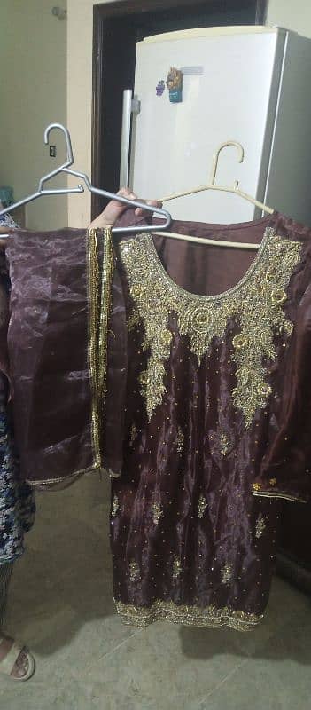 bridal lehnga and kaam walay suits available on best prices. 8