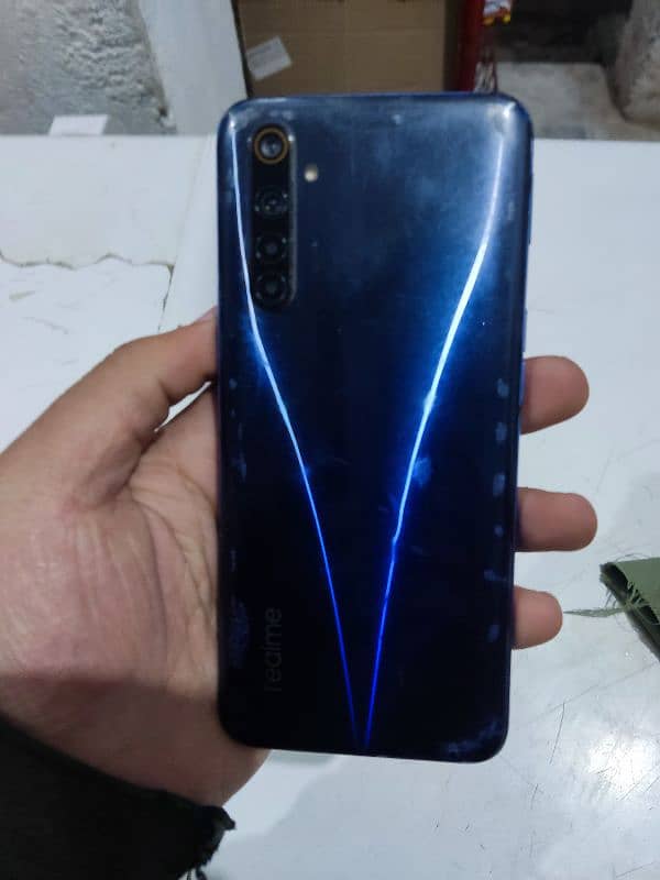 realme 6  8/256 5