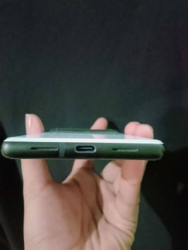 urgent sale of Google pixel 6 2