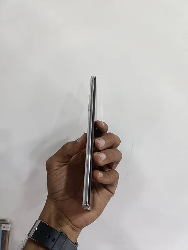 vivo v30e 4