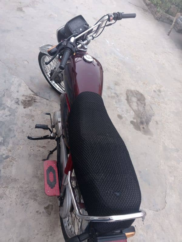 Honda 70cc in good condition 20/21 model 6