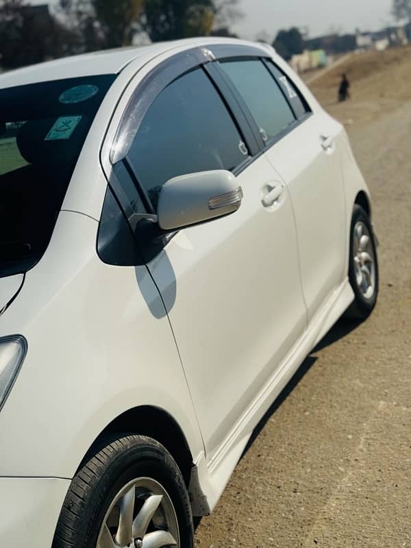 Toyota Vitz 2008 1