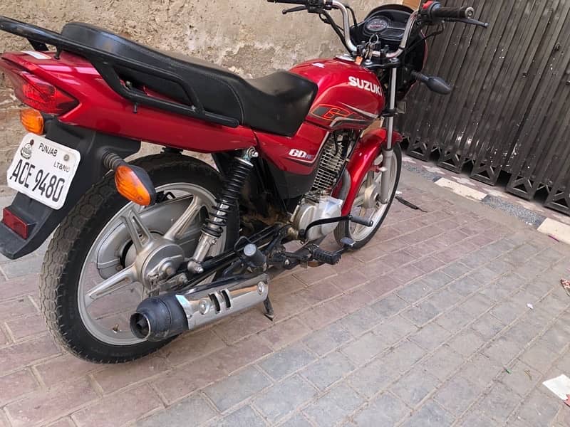 SUZUKI GD110 RED Bike 4