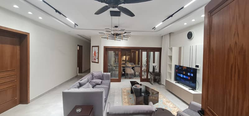 F-11: BRAND NEW 666 Yards FULLY-FURNISHED HOUSE, HIGH-END CONSTRUCTION, 9 Bedrooms, FULL BASEMENT, Unparalleled Luxury And Sophistication, Price 35 Crores 4