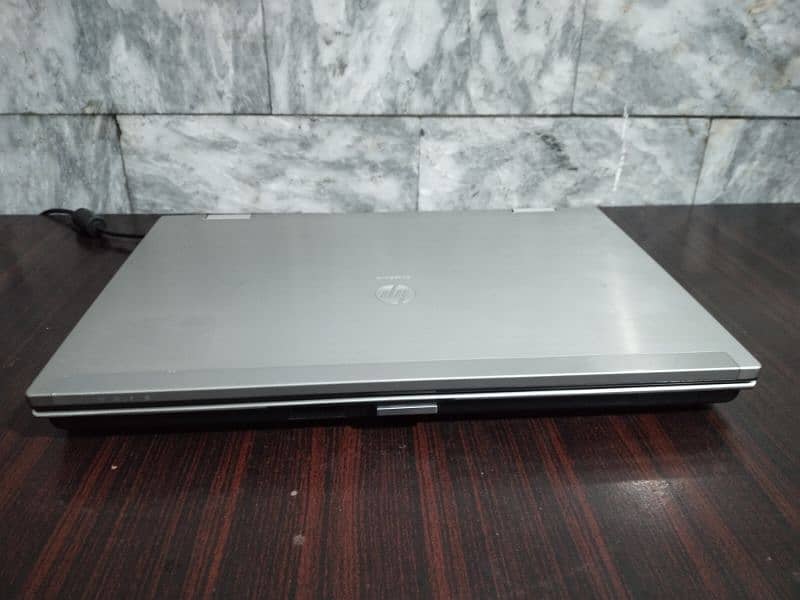 HP EliteBook 8540p 0