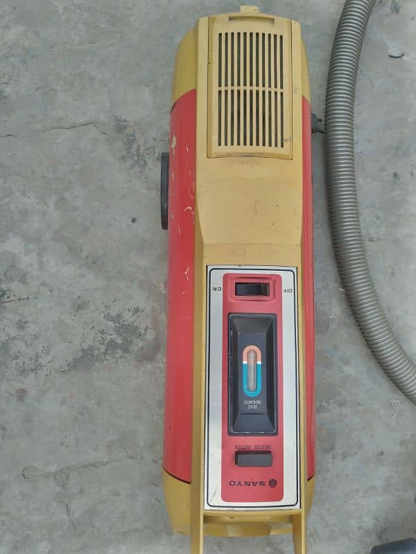 Vacuum Cleaner Sanyo For Sale Made in Japan . . . 1