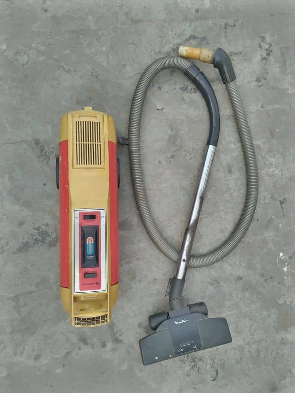 Vacuum Cleaner Sanyo For Sale Made in Japan . . . 3