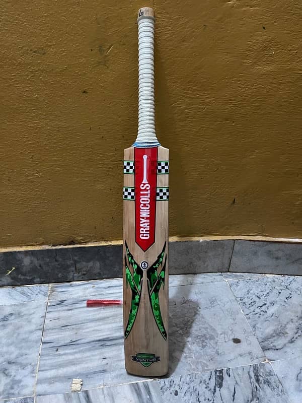 hard ball used bat good condition 10/10 0