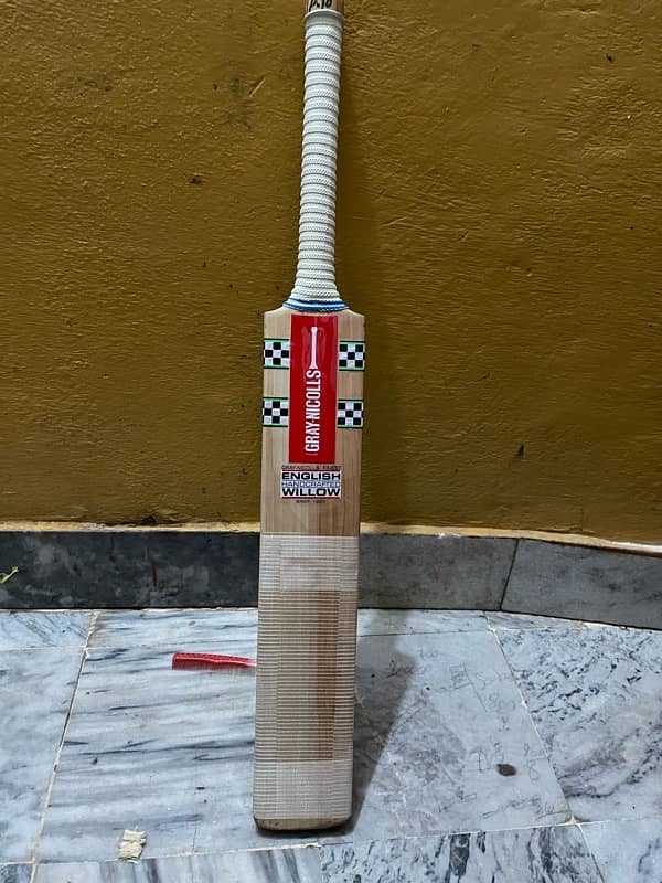 hard ball used bat good condition 10/10 10