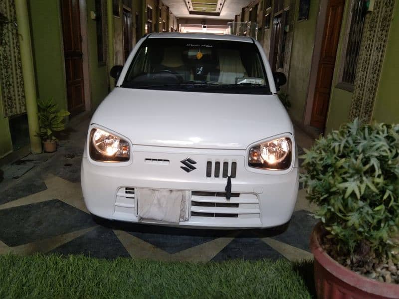 Suzuki Alto 2022. neat and clean. contact 3315595756 6