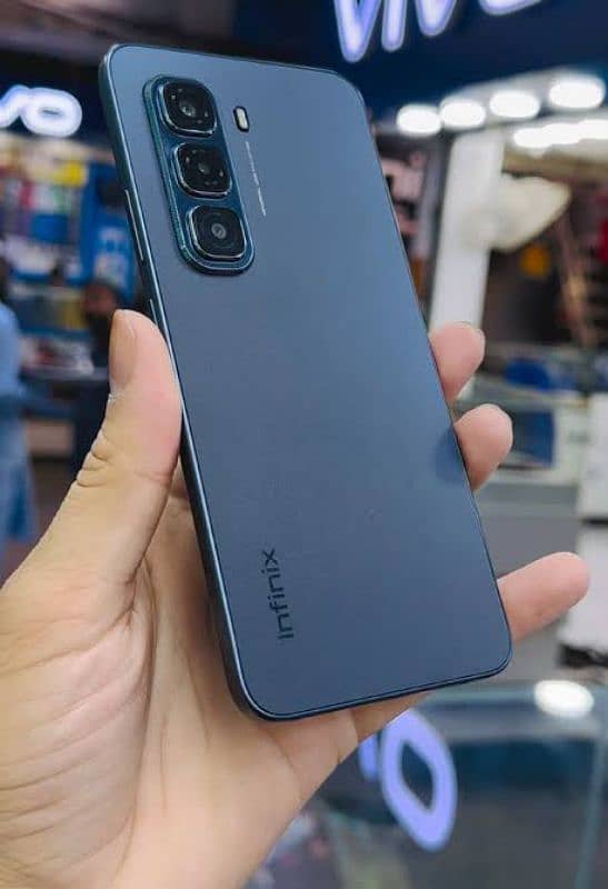 Infinix Hot 50 pro 1 month used only 3