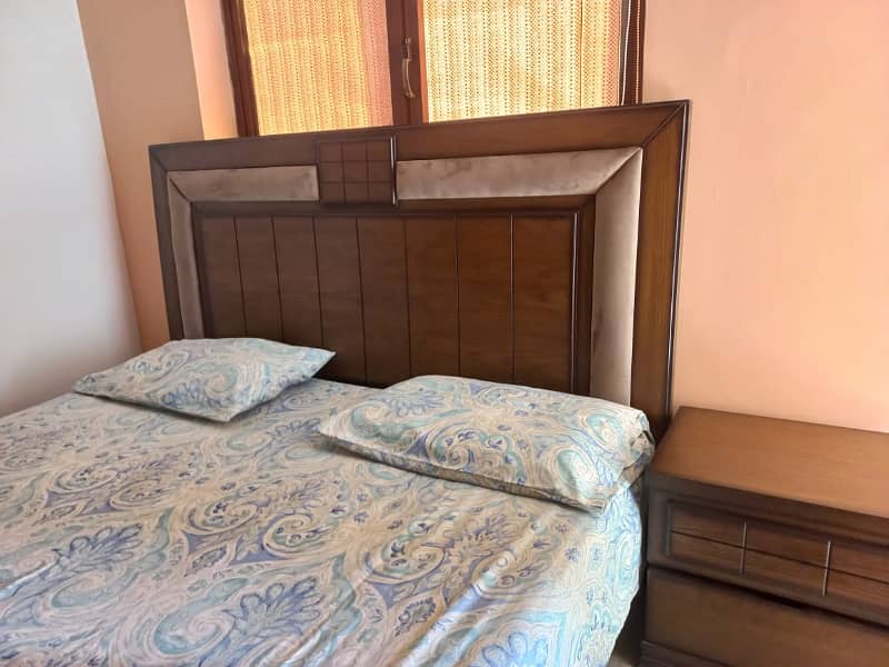 F-11: Semi-Furnished Spacious Room, Attached Bathroom, Balcony, Shared Kitchen, Calm Environment, Single Student Or Working Single Male Preferred, Rent Rs 35,000/-. 3