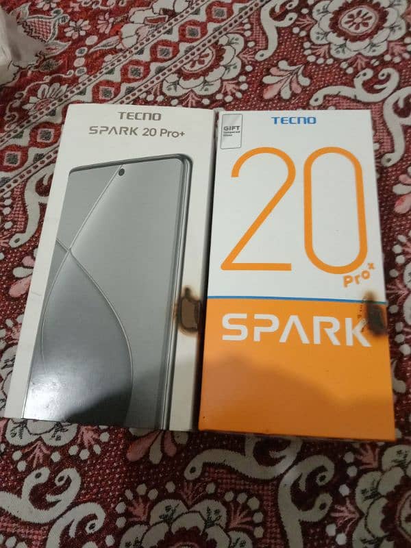 spark 20 pro+ 4 month used new condition no folt 5