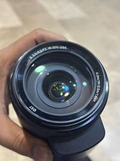 Sony lense e-mount E PZ 18-200mm F3.5-6.3 OSS for urgent sale