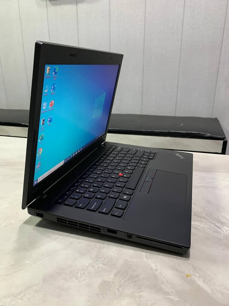 Lenovo ThinkPad L460  8GB DDR4 256GB SSD 14” Full HD (1920x1080) 1