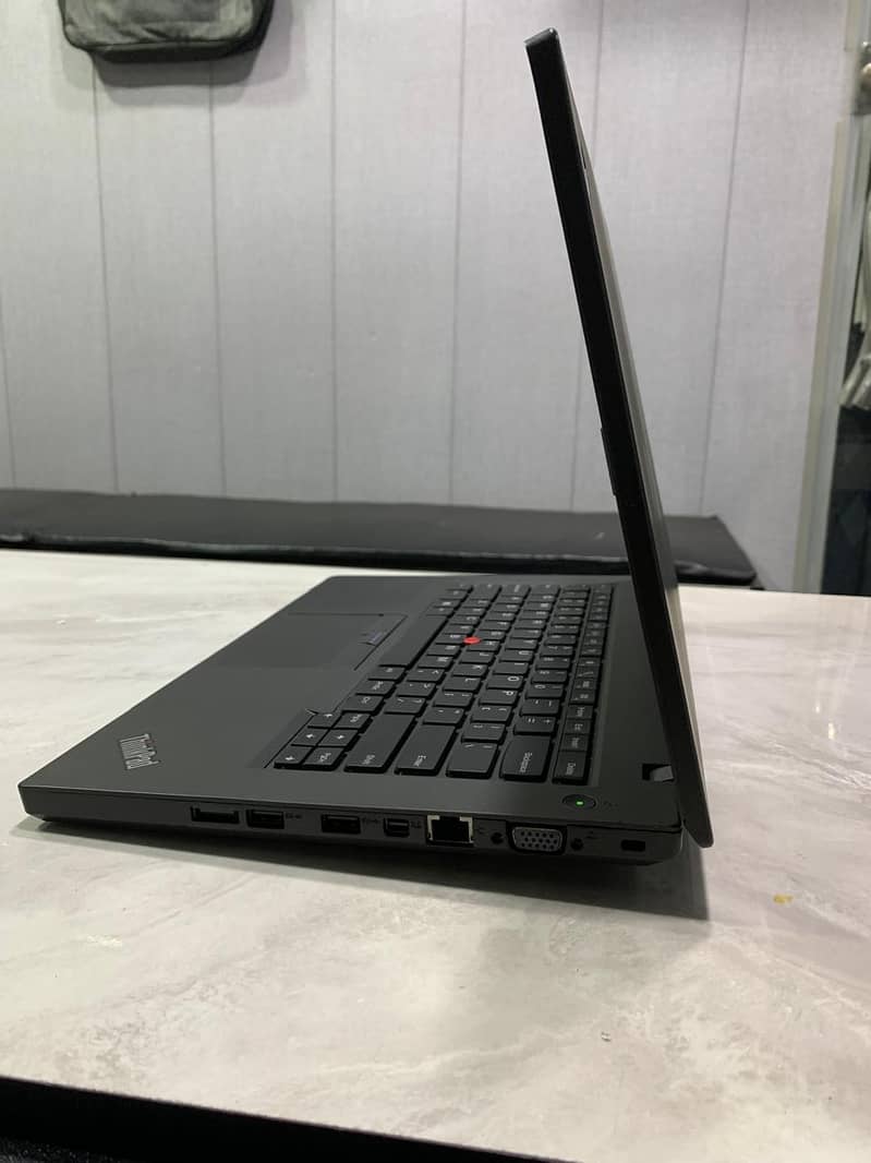 Lenovo ThinkPad L460  8GB DDR4 256GB SSD 14” Full HD (1920x1080) 4