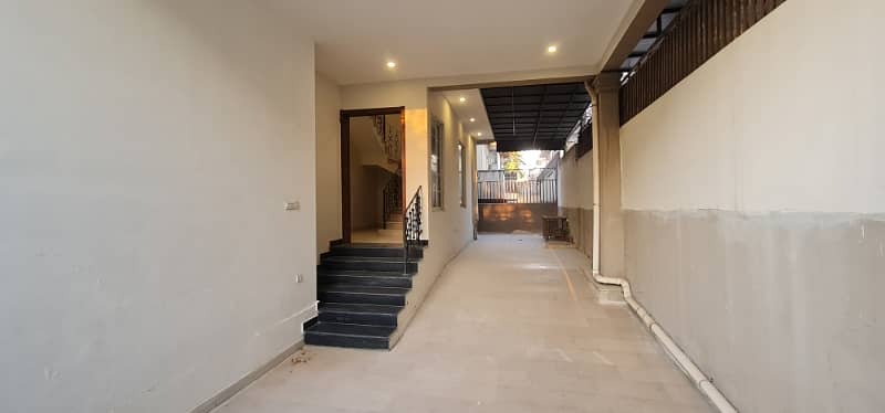 F-11/2: Main Margalla Road, Spacious Modern 3-Bedroom Upper Portion, Separate Gate, Rent Rs. 400,000/-, Per Month. 7