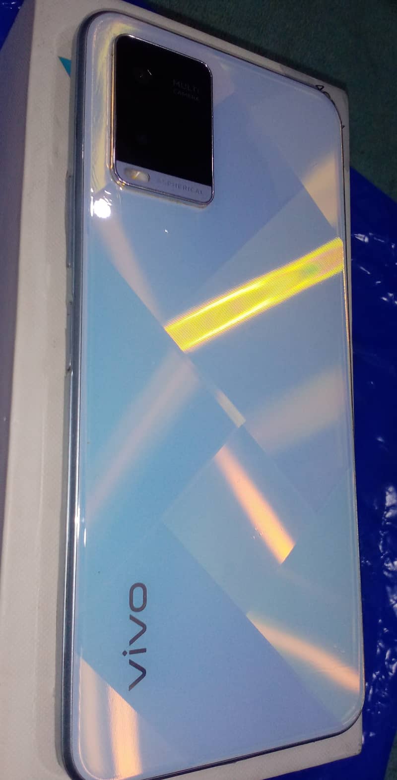 Vivo Y21 in geniun condition just like new 1