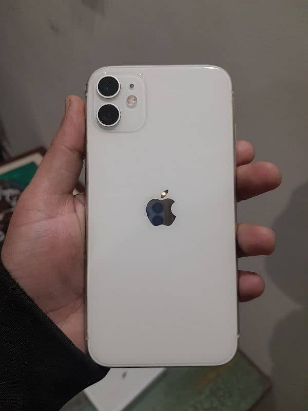 Iphone 11 pta approved 10/10 condition 2