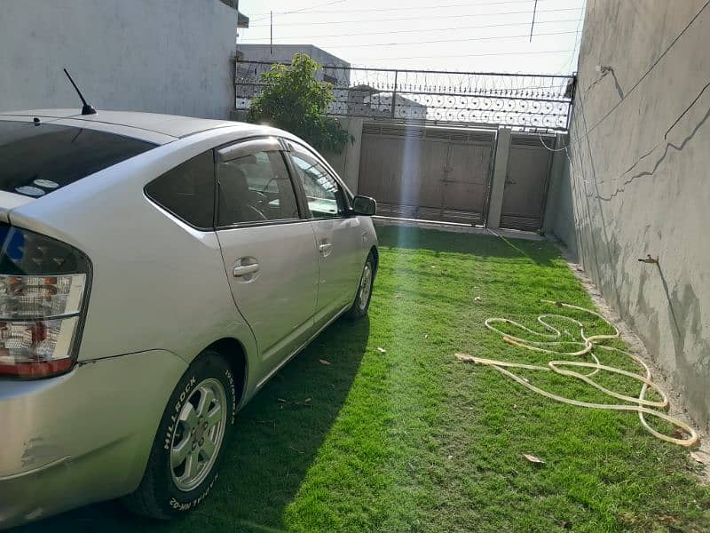 Toyota Prius Hybrid 2