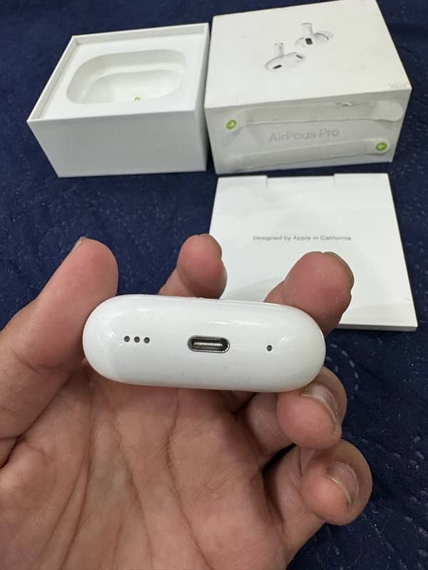 Apple Airpods (2nd Gen) C Type 1