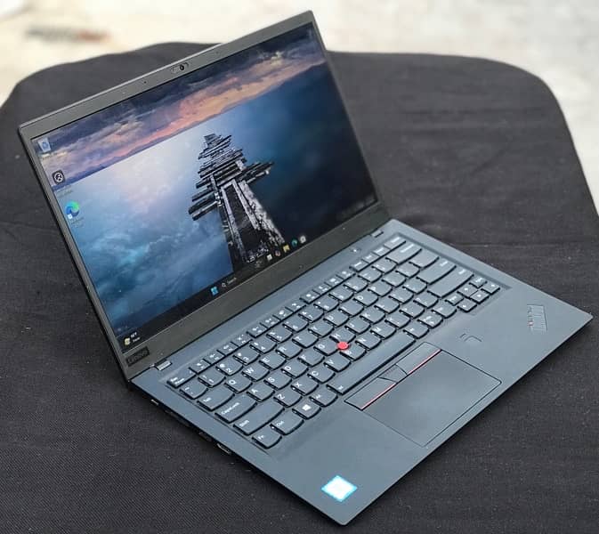 Lenovo Thinkpad X1 Carbon i5-8th gen 3