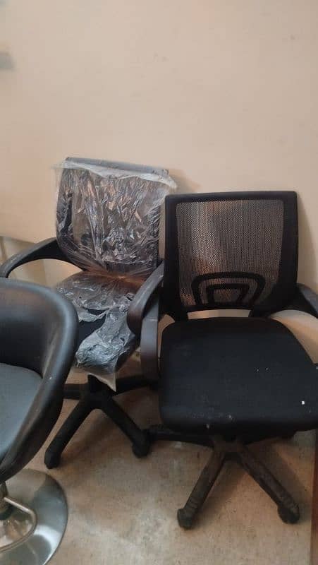 cluster,chairs,tables are available for sale 0