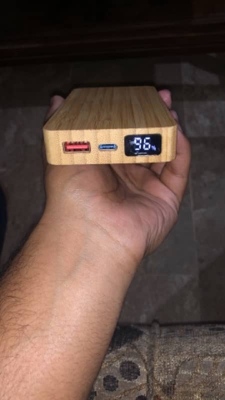 Bamboo power bank | 10000 mah | Fast wireless charging 1