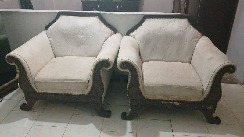 5 seter sofa with table 1