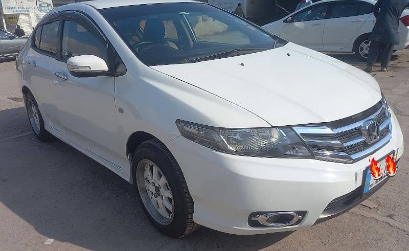 Honda City IVTEC 2014 Family Car 1