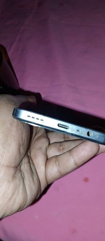 Realme note50. . 4+4 128. condition 10 by 10 only phone 3