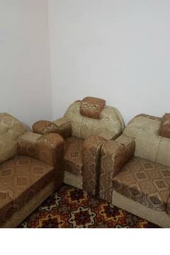 6 seter sofa for sale good condition