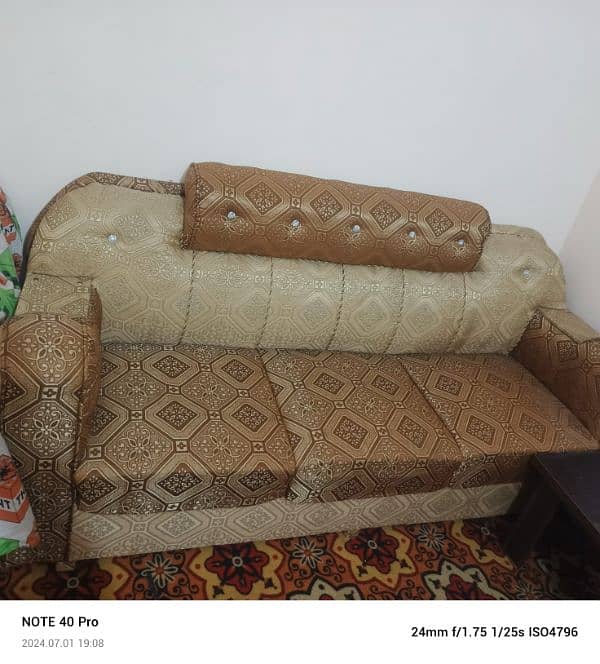 6 seter sofa for sale good condition 2