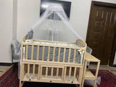 Mom Squad's Baby Cot