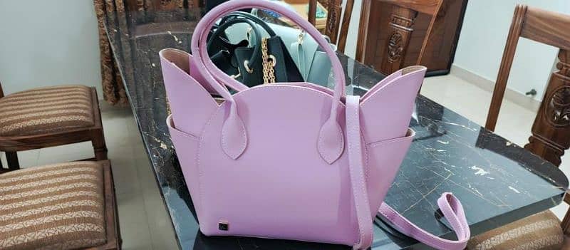 A-store handbags (total amount 3) 9