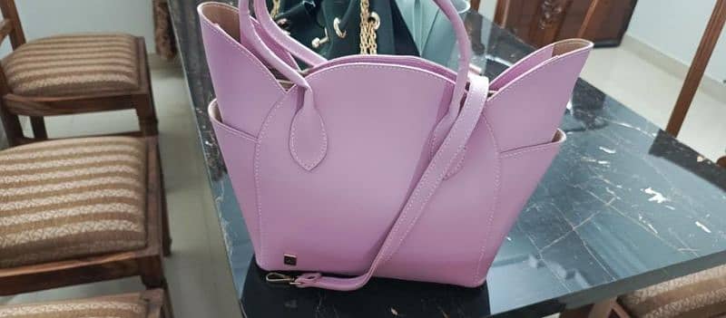 A-store handbags (total amount 3) 12