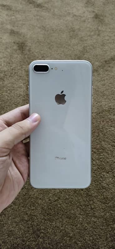 iPhone 8 Plus 0