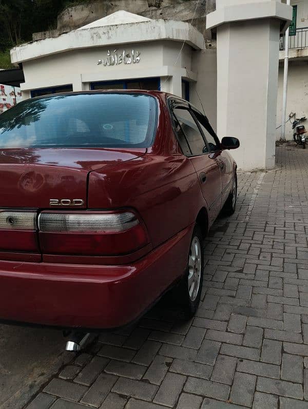 Toyota Corolla 2.0 D 1998 9