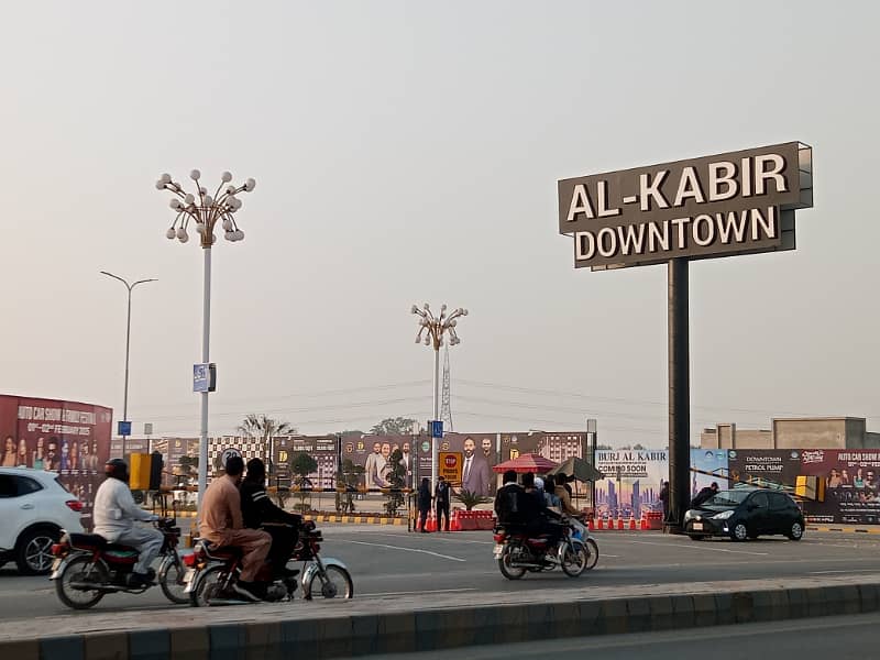 Food Court Shop in Skyline Mall Al-Kabir Town Phase 2 1