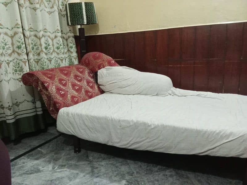 Dewan Bed 2