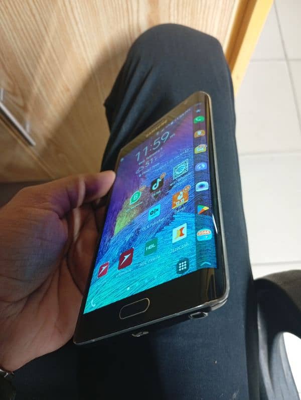 Samsung Galaxy Note Edge 1