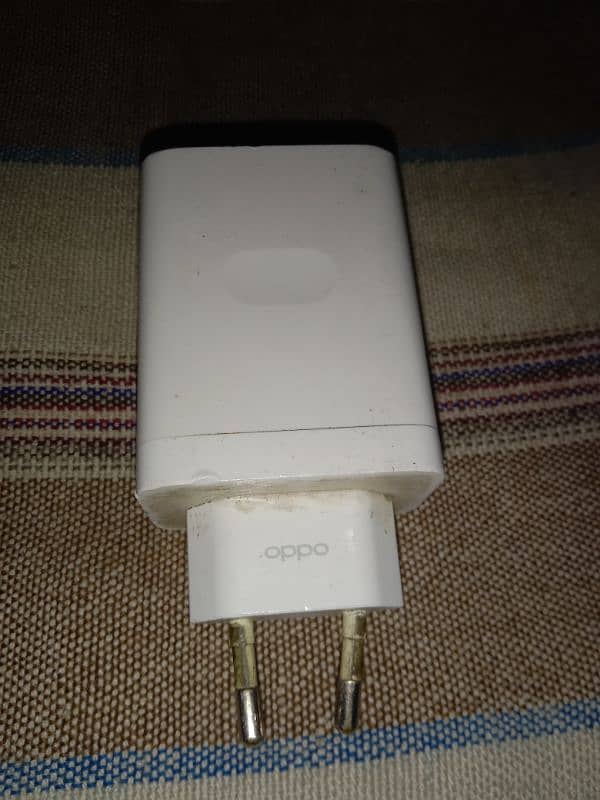 Oppo F21 pro 5G 33W charger 1