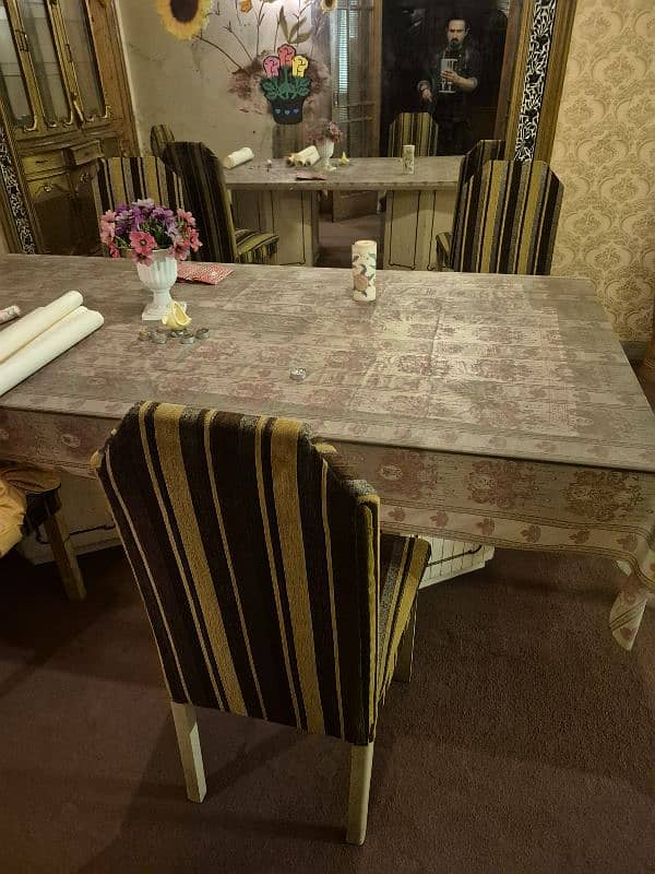 Bumper offer. . . dining table with 8 chairs for urgent sale 1