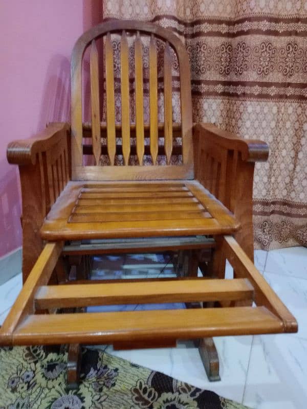 Wooden Rocking Chair/Relaxing Chair 2