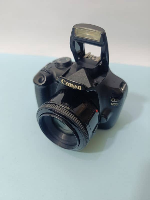 Canon 1200D DSLR with 50mm lens 3