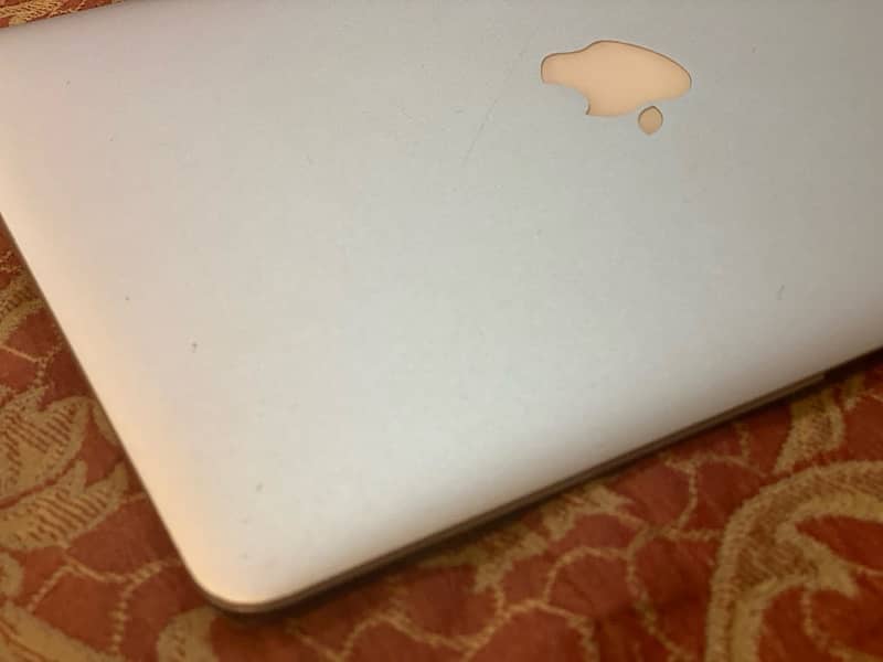 Apple Macbook Air 2015 1