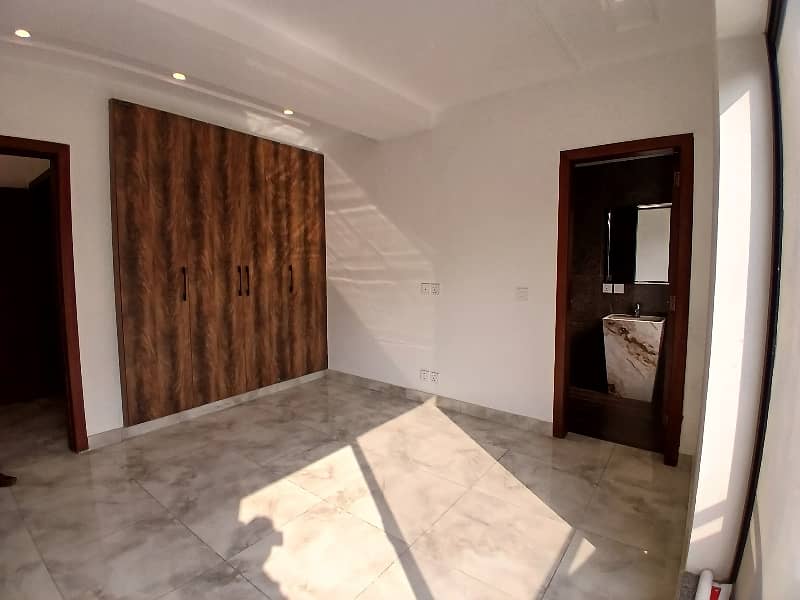 1 bedroom brand new 1st entry appartment original picture original price 0