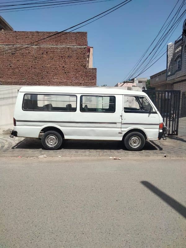 hiace ven . 03046332415 2