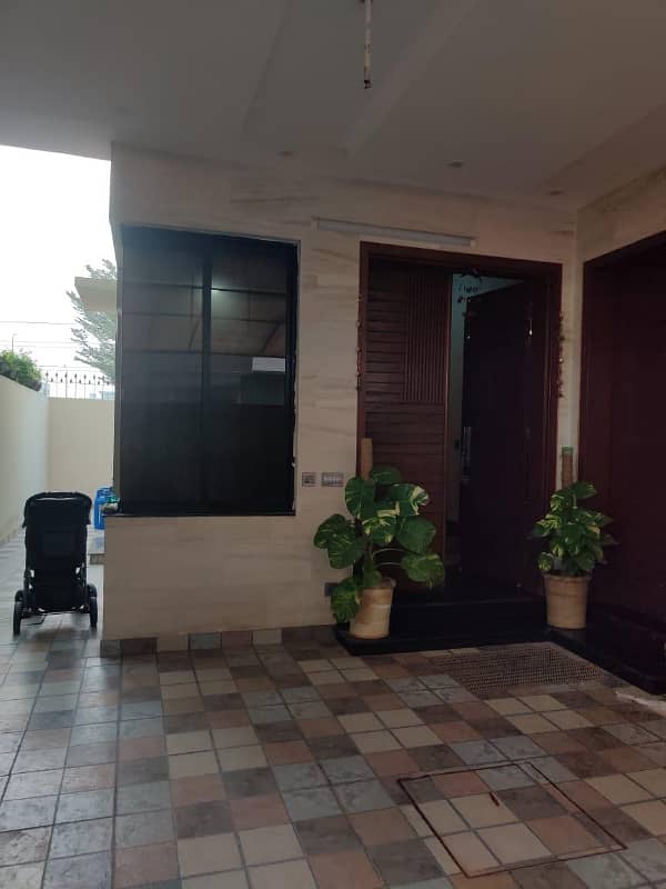 10 Marla House For Sale In Sector M3 Extension Lake City Lahore 2